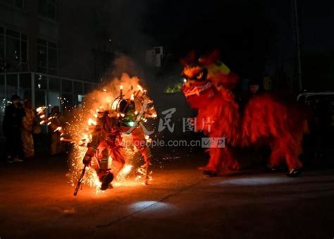 火老虎|非遗带你游安徽丨天地间的精灵舞者——凤台火老虎